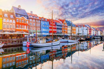 Private Walking Tour: Perfect Copenhagen Highlights & Hygge