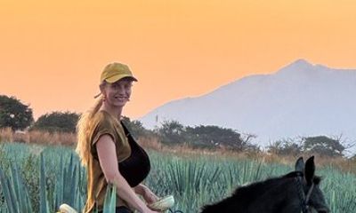 Campos de Agaves riding in Tequla