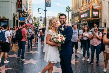 LA Photo Tour: 6-Hour Private Tour for Honeymooners & Families