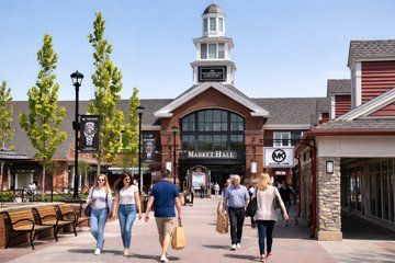 Private Trip to Woodbury Outlet with Hotel Pick Up
