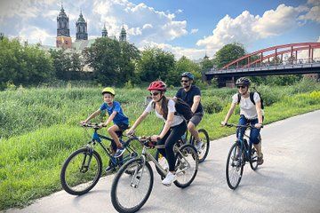 Poznań Highlights Bike Tour with Local Guide