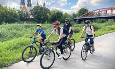 Poznań Highlights Bike Tour with Local Guide