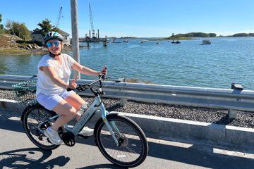 Scenic and Historical Kennebunkport E-Bike Tour