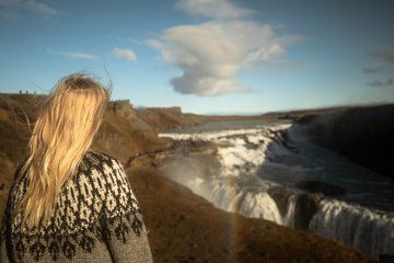 Golden Circle and Kerið Crater Tour with German Speaking Guide