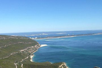 Full day with wine taste and phenomenal views of Arrábida