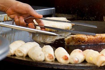 Private Kolkata Street Food and Heritage Tour with Tastings