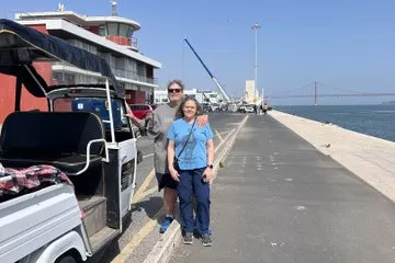 Lisbon Tuk Tuk Private Tour Alfama and Viewpoints