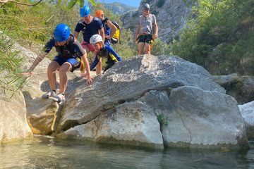 Bar Beginner Friendly Canyoning in Rikavac Canyon