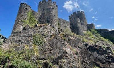 Welsh Castles and the North Wales Coast Tour from Liverpool