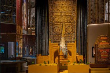 Evening Tashkent Walking Tour with Local Insights