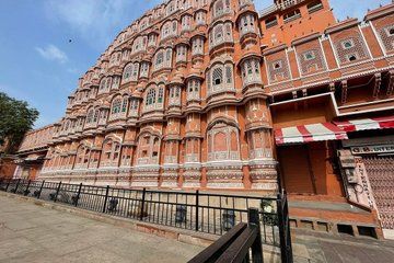 Jaipur Full Day Trip with Boat Ride from Delhi