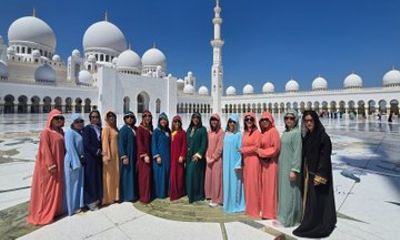Sheikh Zayed Grand Mosque Evening Tour from Dubai