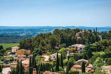 Private Shore Tour: Avignon & Châteauneuf-du-Pape from Marseille