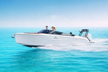 Rovinj Private Boat Tour with Skipper Cranchi E26 Rider