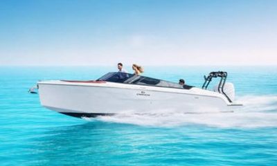 Rovinj Private Boat Tour with Skipper Cranchi E26 Rider