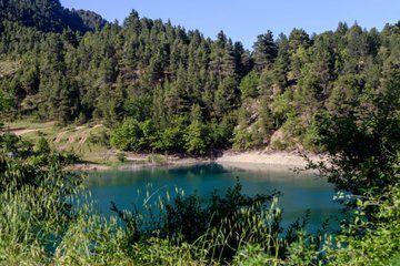 Lake Tsivlou and Zarouchla Day Tour from Patras