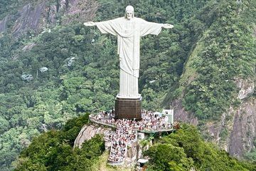 Rio de Janeiro : Helicopter flight Christ the Redeemer