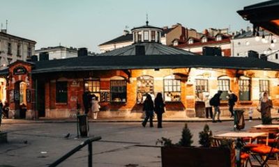 Krakow Jewish Quarter Hidden Bars and Polish Tapas
