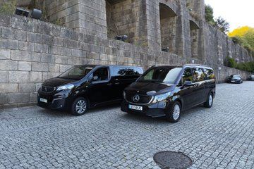 Private transfer from Porto to Lisbon 2 stops