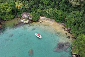 Day trip to Great Island from Rio with drone footage included.