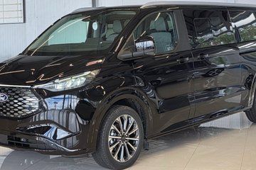 Private EcoFriendly Transfer from Kalamata Airport