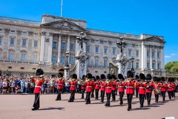 London Changing of the Guard Guided Tour