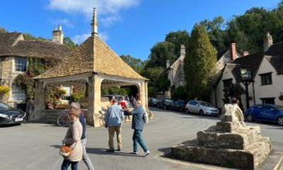 Half Day Quintessential Cotswold Village Trip from Bath
