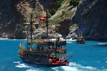 ALanya Pirate Boat Trip With Lunch and Hotel Transfer Option.
