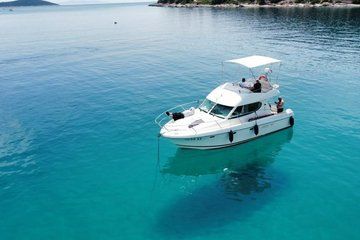 Private Blue Cave, Vis and Hvar Boat Tour from Split
