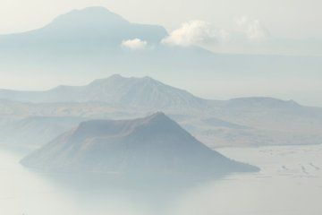 Private Tagaytay Taal Lake and Kawa Bath Tour