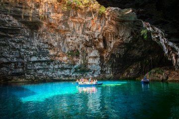 Private Shore Tour: Melissani, Drogarati & Antisamos Beach