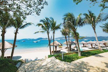 Exploration of Nha Trang Bay Includes Hot Mineral Mudbath