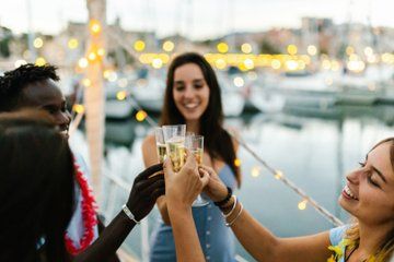 Mother's Day Sunset Cruise with Champagne and Skyline Views