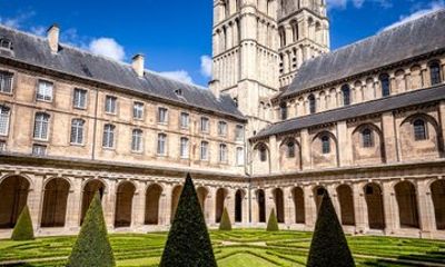 Private Tour: Historic Caen Walking