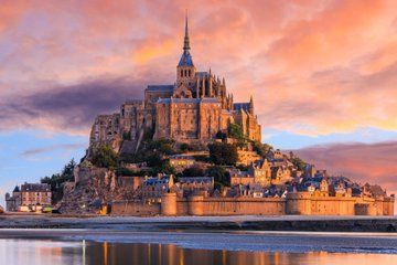 Private Shore Tour Mont Saint Michel Bay and Village from Port