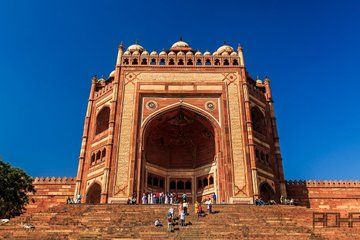 2-Days Private Agra Tour with Fatehpur Sikri
