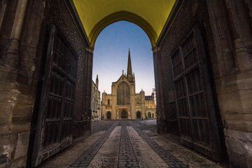 Norwich Essentials: Cathedral, Elm Hill, Castle and Riverside