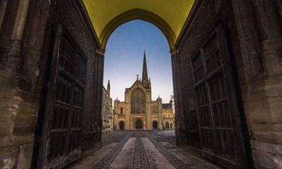 Norwich Essentials: Cathedral, Elm Hill, Castle and Riverside
