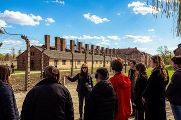 Krakow to Auschwitz Birkenau Guided Tour with Ghetto Visit