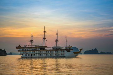 2 Days Bai Tu Long Bay Legend Cruise