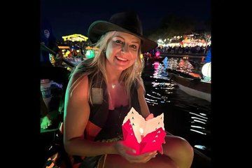 Exploring Hoi An City Tour at Beautiful Night