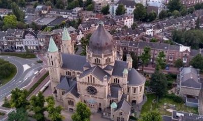 Sunrise Hot Air Balloon Flight Over Maastricht