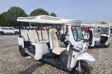 Tuk Tuk Tour in Lisbon