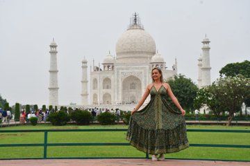 From Delhi : Taj Mahal and Agra Tour by Gatimaan Express Train