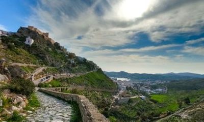Syros Northern Hike: Scenic Views, Beaches & Inscriptions Tour