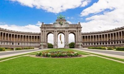 Private Tour: Brussels Highlights by Car & Walk 4 Hours