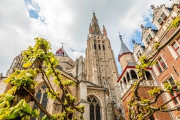 Bruges Churches & Michelangelo’s Sculpture Private Tour