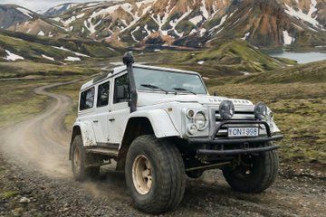 Landmannalaugar Highlands Small Group Super Jeep Tour