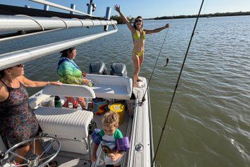 Dolphin Watching, Shelling and Sightseeing Cruise in Naples, FL