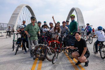 Los Angeles Guided Bike Tour: Explore LA Highlights on Two Wheels